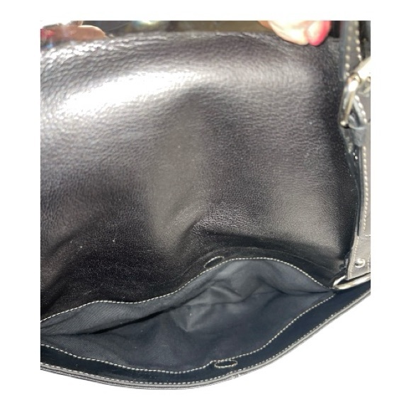 Maxx NY Black Leather Shoulder Bag with Grommet Detailing Fringe Kiss Clasp - Picture 6 of 8